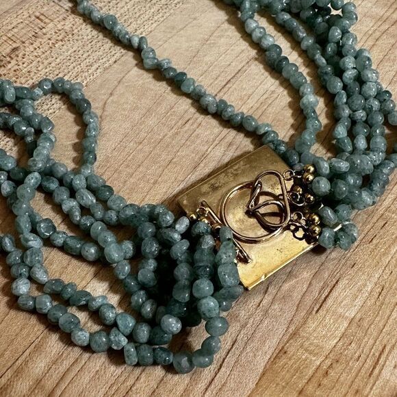vintage aventurine stone Multi-Strand Green Bead Necklace w/ Square Back Clasp - Picture 5 of 11